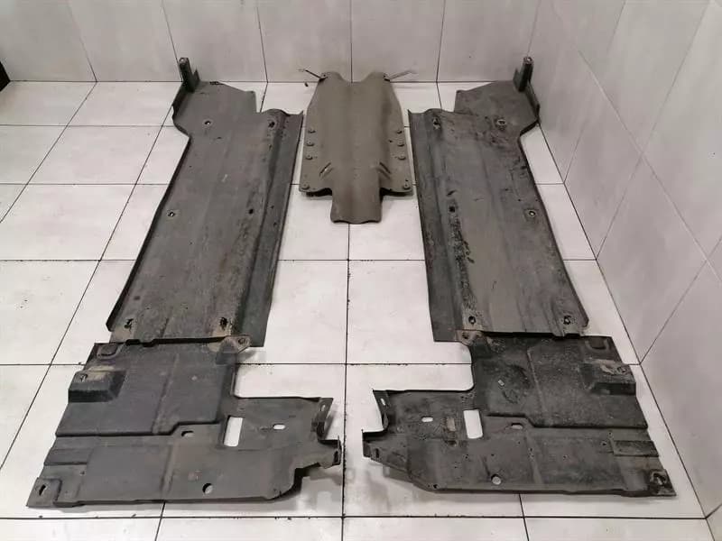 BENTLEY Bentley Arnage T Undertray Set PT108871PA Underfloor Trim Set
