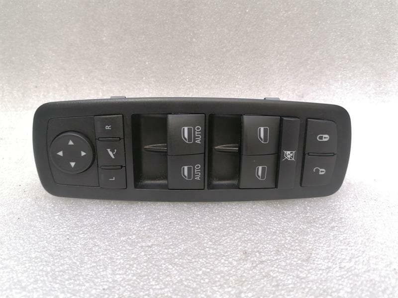 JEEP Jeep Grand Cherokee WW2 MK4 Main Window Switch 68289803AB Power Window Switch