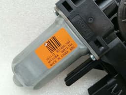 JEEP JEEP GRAND CHEROKEE WK2 MK4 Door Window Motor 931400-104 Power Window Motor — thumbnail 6