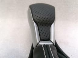 JEEP JEEP GRAND CHEROKEE WK2 MK4 Gear Knob SRT Shift Button SRT8 RHD 11873840A — thumbnail 5
