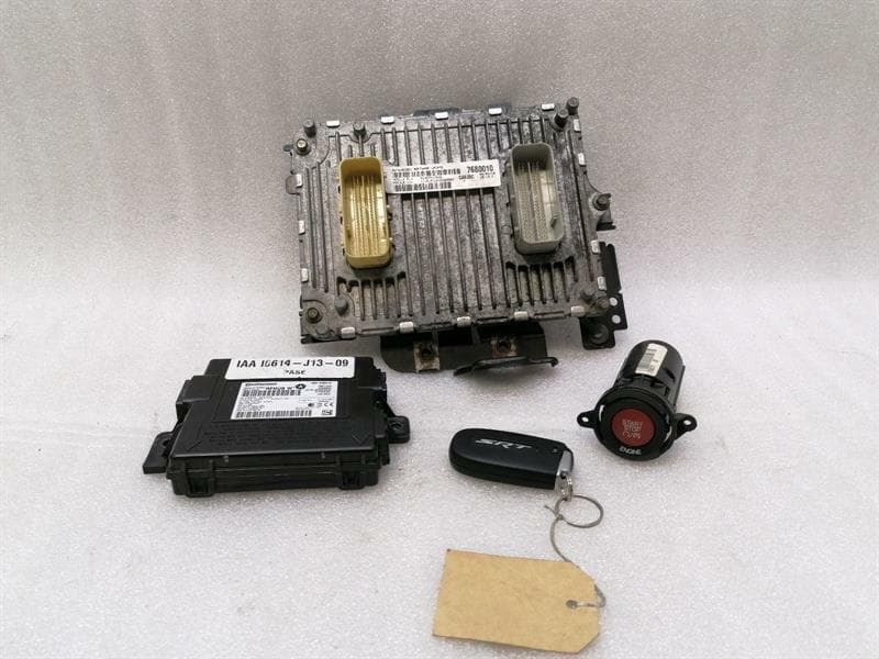 JEEP JEEP GRAND CHEROKEE WK2 MK4 6.4 SRT8 Engine ECU 68277172AD Engine Control Unit EURO