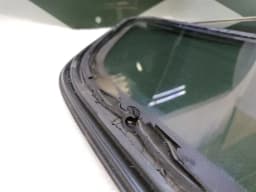 JEEP Jeep Grand Cherokee WW2 MK4 Rear Glass Set 68086589AA Rear Window Set — thumbnail 5