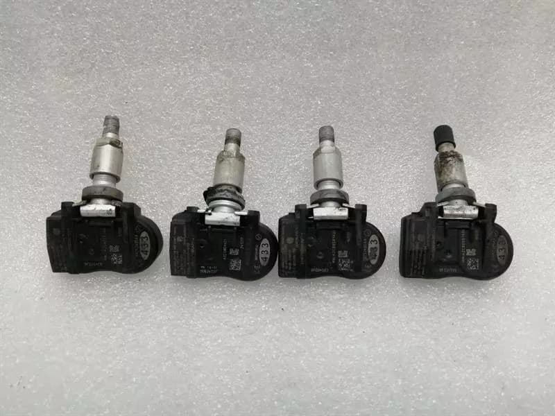 JEEP JEEP GRAND CHEROKEE WK2 MK4 SENSOR 68252495AC TYRE PRESSURE SET TYRE PRESSURE KIT