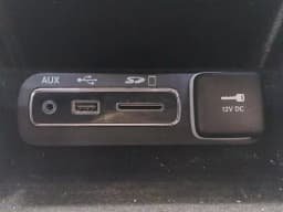 JEEP JEEP GRAND CHEROKEE WK2 MK4 TRAY X90026801SF USB SD 12V AUX Case — thumbnail 2