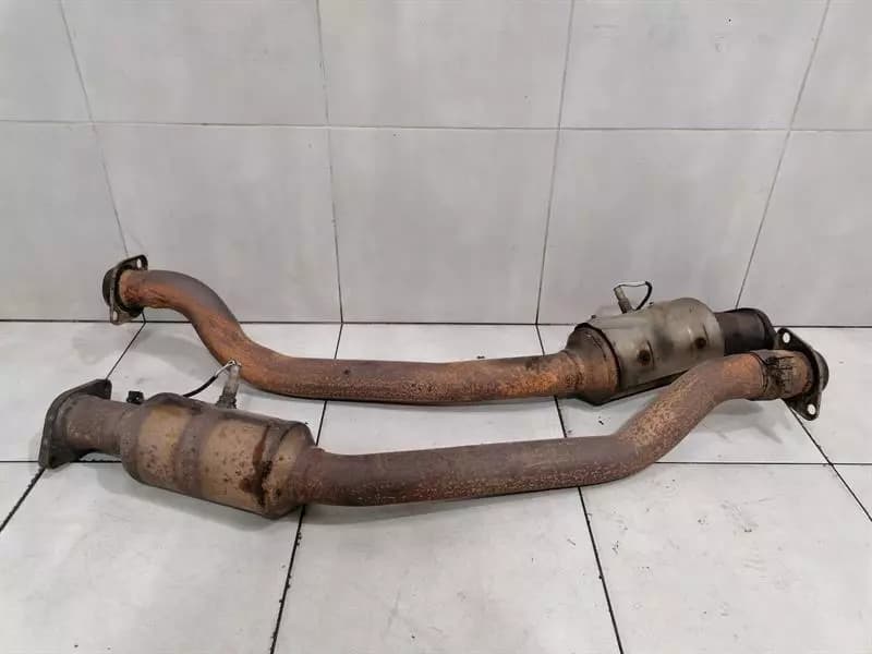 JEEP JEEP GRAND CHEROKEE WK2 MK4 SRT8 6.4 Catalytic Converter 68231748AA Catalytic Converter