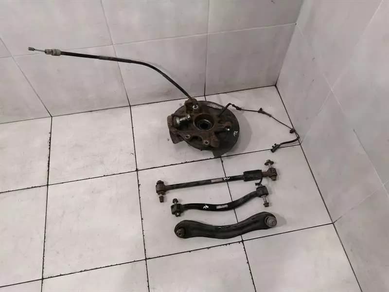 JEEP GRAND CHEROKEE WK2 MK4 Rear Hub 04877113AC Wheel Bearing Case Rear Left