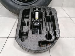 JEEP JEEP GRAND CHEROKEE WW2 SRT8 68051967AC Jack 245/65/18 Spare Wheel — thumbnail 2