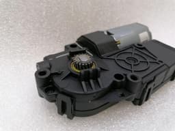 JEEP Jeep Grand Cherokee WW2 MK4 Sun Roof Motor 30020271J Sunroof Motor — thumbnail 8