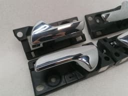 JEEP JEEP GRAND CHEROKEE WW2 MK4 Door Interior Handle Set Interior Door Handle Set — thumbnail 2