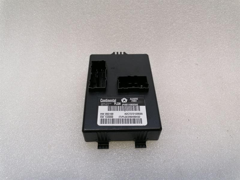 JEEP JEEP GRAND CHEROKEE WW2 Tailgate Module 68140669AE Tailgate Control Unit