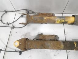 JEEP JEEP GRAND CHEROKEE WK2 SRT8 Shock Absorber Rear 05181549AC Shock Absorber Rear — thumbnail 3