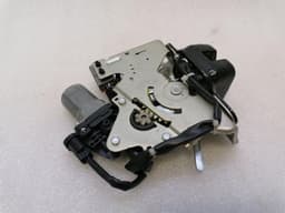 JEEP JEEP GRAND CHEROKEE WW2 MK4 Boat Lock 4589656AC Tailgate Lock — thumbnail 7