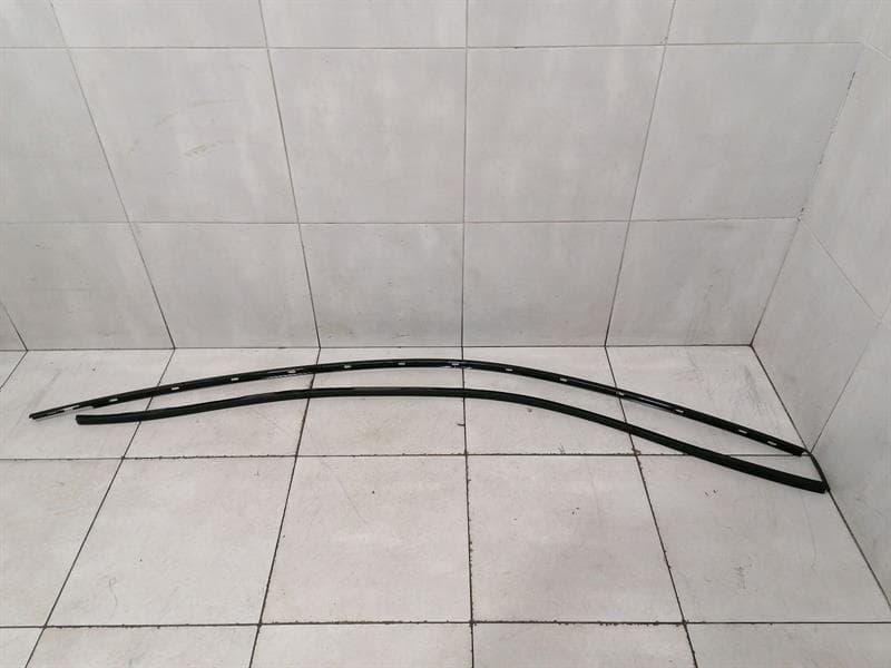 FERRARI Ferrari Purosangue F175 Body Moulding 875630 Strip RH Moulding RIGHT