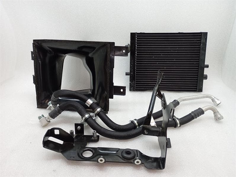 FERRARI Ferrari Purosangue F175 radiator 858323 PTU OIL RADIATOR radiator radiator oil