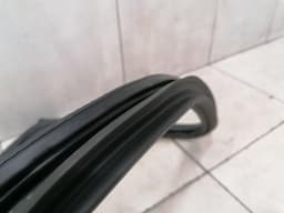 FERRARI Ferrari Purosangue F175 door seal 880110 door seals LH rear door rear left — thumbnail 3