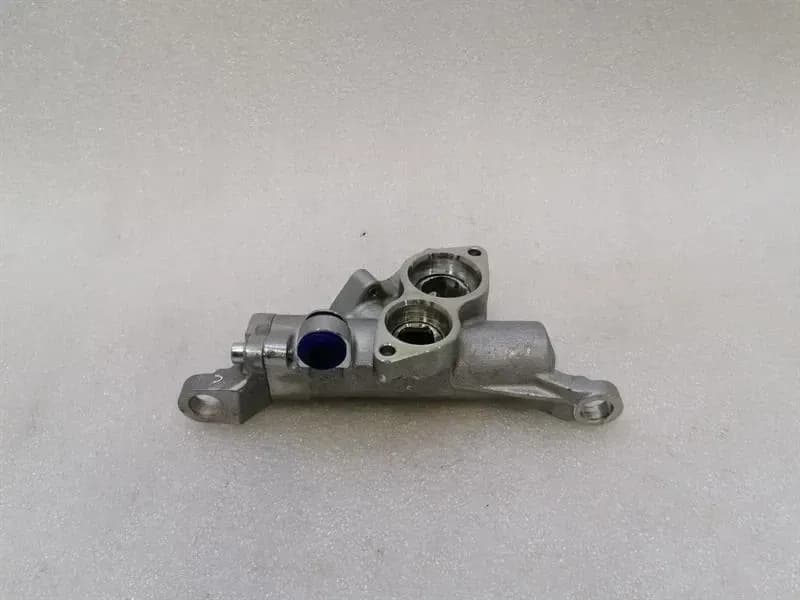 Ferrari Purosangue F175 Thermostat Housing 316675 OIL THERMOSTAT HOUSING