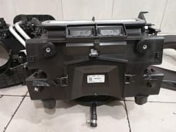 FERRARI Ferrari Purosangue F175 Heater Blower 781682 RHD Motor Heater Blower HVAC RHD — thumbnail 8
