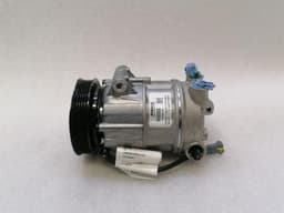 FERRARI Ferrari Purosangue F175 A/C Compressor 832556 SPARES OR REPAIR AC Compressor — thumbnail 1