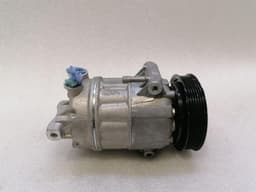 FERRARI Ferrari Purosangue F175 A/C Compressor 832556 SPARES OR REPAIR AC Compressor — thumbnail 7