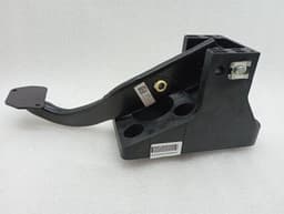 FERRARI FERRARI PUROSANGUE F175 BRAKE PEDAL888805 BRAKE PEDAL — thumbnail 5