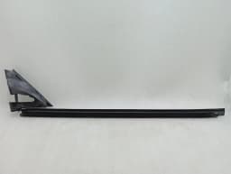 FERRARI Ferrari 812 Superfast F152M Door Seal 890461 RH DOOR Door Seals — thumbnail 5