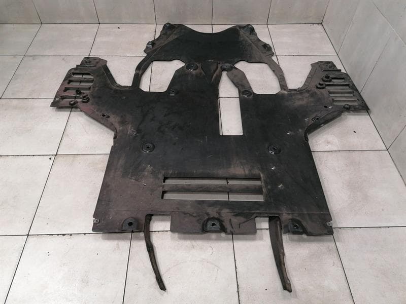 FERRARI Ferrari 812 Superfast Undertray 880100 Underfloor Trim