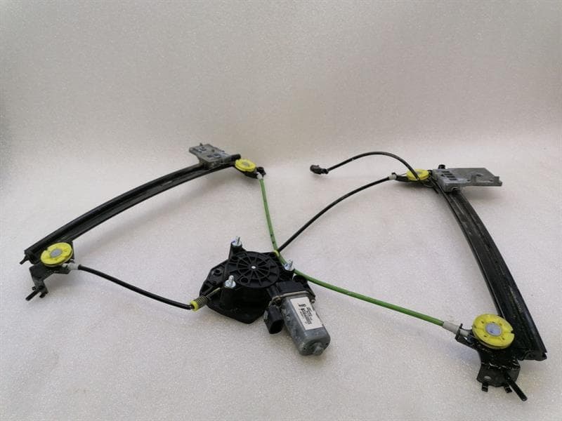 FERRARI Ferrari F12 Berlinetta F152 FLH Door Winder 83965600 Front Left Window