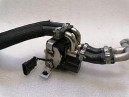 FERRARI Ferrari F12 Berlinetta F152 Heater Valve 67635900 Heater Valve — thumbnail 8