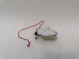 FERRARI Ferrari F12 BERLINETTA F152 fuel filler cap 83993700 fuel cap fuel flap — thumbnail 7