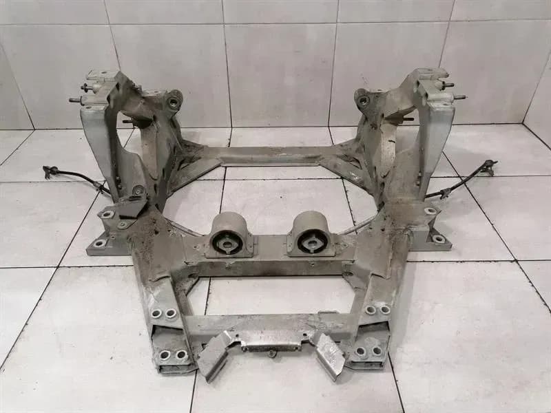 Ferrari F12 Berlinetta F152 Subframe Rear 289375 Axle Frame Rear Axle