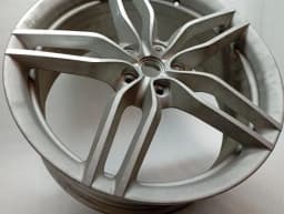 FERRARI Ferrari FF F151 Alloy Wheel 275585 Front Alloy Wheel — thumbnail 2