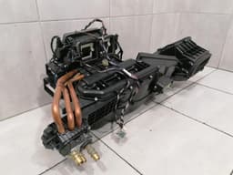 FERRARI Ferrari FF F151 Heater Blower 83737100 Heater Fan HVAC RHD RIGHT HANDLEBAR — thumbnail 2