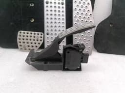 FERRARI Ferrari FF F151 Gas Pedal FOOTWELL FF Accelerator Pedal FOOTWELL SET RIGHT HANDLE RHD — thumbnail 8
