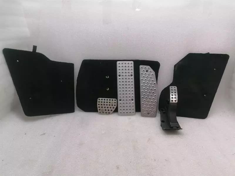 Ferrari FF F151 Gas Pedal FOOTWELL FF Accelerator Pedal FOOTWELL SET RIGHT HANDLE RHD
