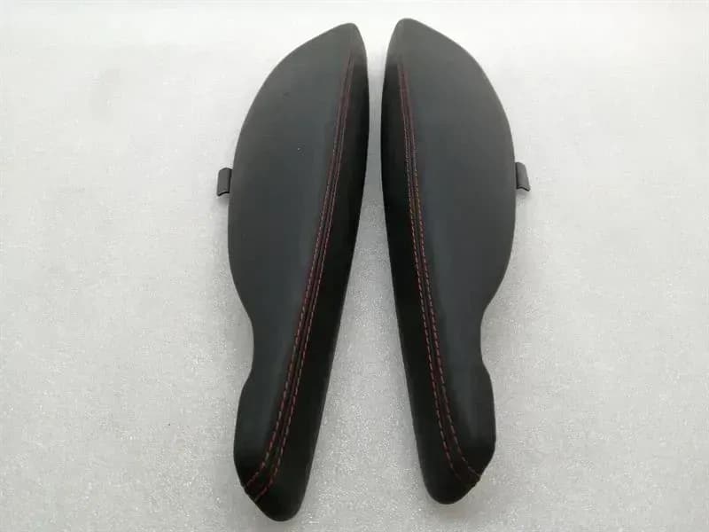 Ferrari FF F151 Armrest Rear 1/4 82844412 Center Armrest Armrest Rear 1/4