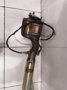 FERRARI Ferrari FF F151 Catalytic Converter 273320 Catalyst LEFT LEAVES V12 F151 — thumbnail 3