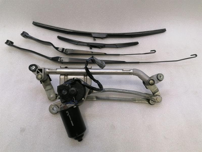 FERRARI Ferrari FF F151 front Wiper linkage 84198200 wiper motor front RHD RIGHT HANDLEBAR