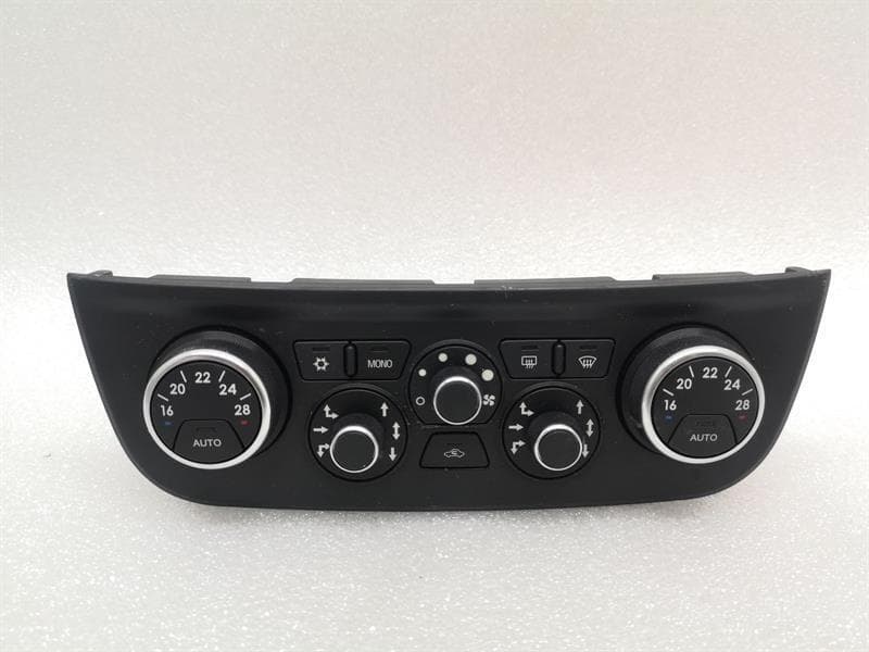 FERRARI Ferrari FF F151 Car Climate Control 82299100 Climate Control Part A/C CLIMATE SWITCH