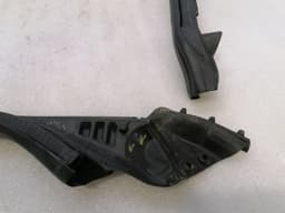 FERRARI Ferrari FF F151 Door Seal LEFT 82213000 Door Seals LEFT — thumbnail 4