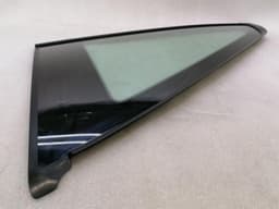 FERRARI Ferrari FF F151 left rear quarter glass 84342500 door window 1/4 rear left — thumbnail 3