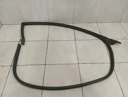 FERRARI Ferrari FF F151 Right Door Seal 84539300 Door Seals Right — thumbnail 1