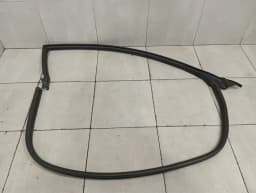 FERRARI Ferrari FF F151 Right Door Seal 84539300 Door Seals Right — thumbnail 6