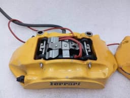 FERRARI Ferrari FF F151 Rear Brake Caliper Set 267335 Rear Brake Caliper Set YELLOW — thumbnail 3