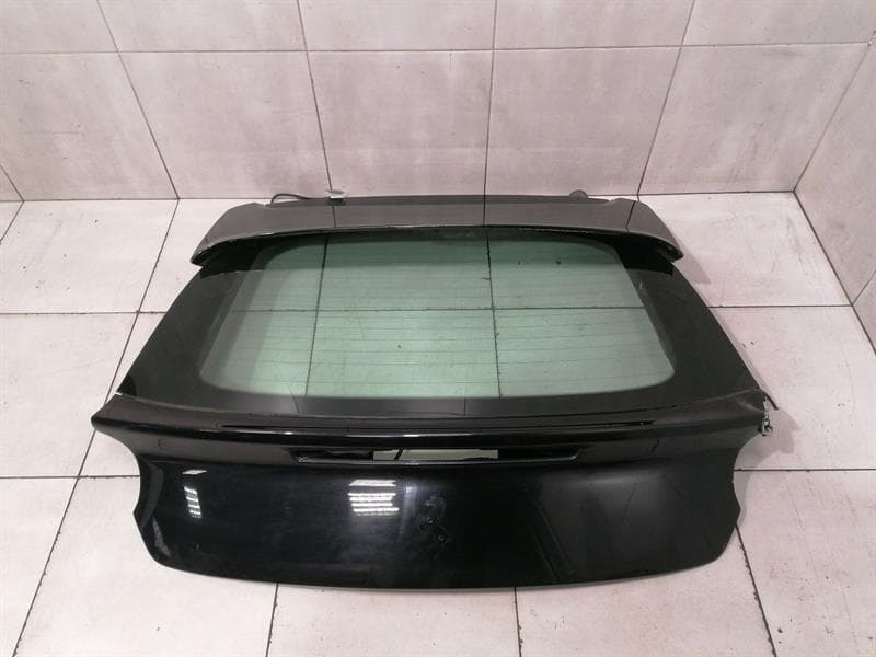 FERRARI Ferrari GTC4 Lusso F151M Boat Lid 87781611 Tailgate FAULTY