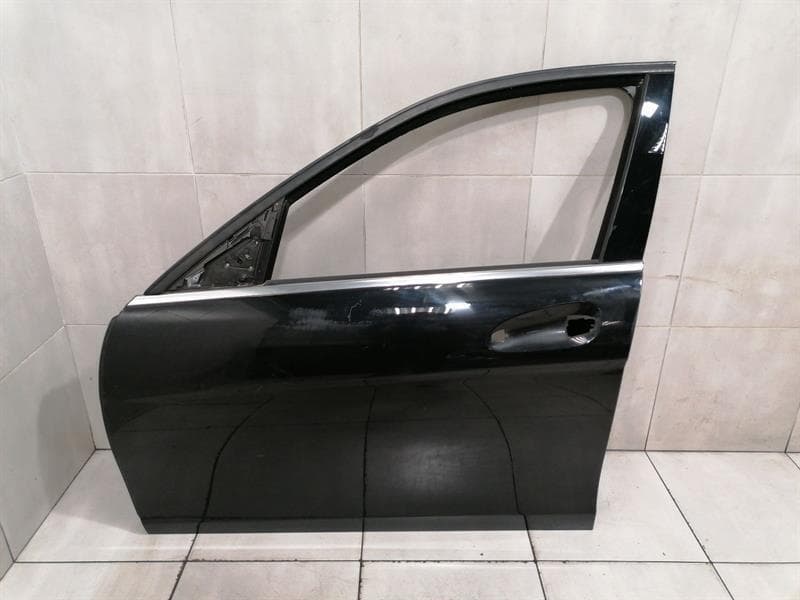 MERCEDES-BENZ Mercedes C Class W204 Left Front Door A2047200105 Front Door Left