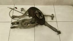 MERCEDES-BENZ Mercedes C63 AMG W204 Right Rear Hub A2043503208 Wheel Bearing Housing Rear RE Set — thumbnail 1