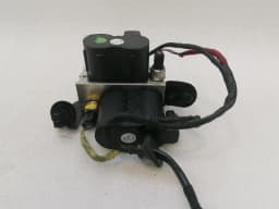 MERCEDES-BENZ Mercedes W221 rear ABC suspension valve A2213201058 rear air suspension valve — thumbnail 4