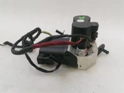 MERCEDES-BENZ Mercedes W221 rear ABC suspension valve A2213201058 rear air suspension valve — thumbnail 5