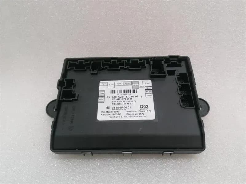 MERCEDES-BENZ Mercedes S-Class W221 Front Left Door Module A2218709992 Control Unit Front Left
