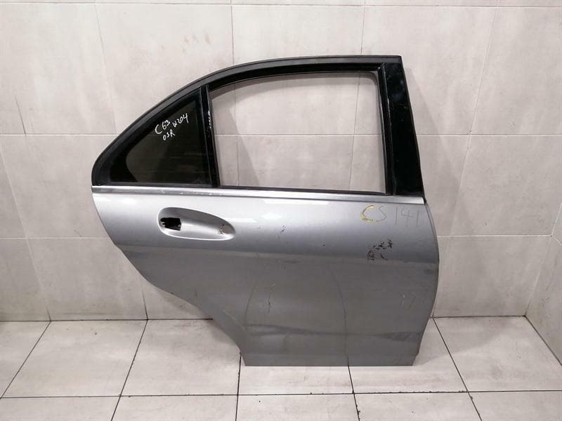 MERCEDES-BENZ Mercedes C Class W204 Right Rear Door A2047300205 Door Rear Right FAULTY